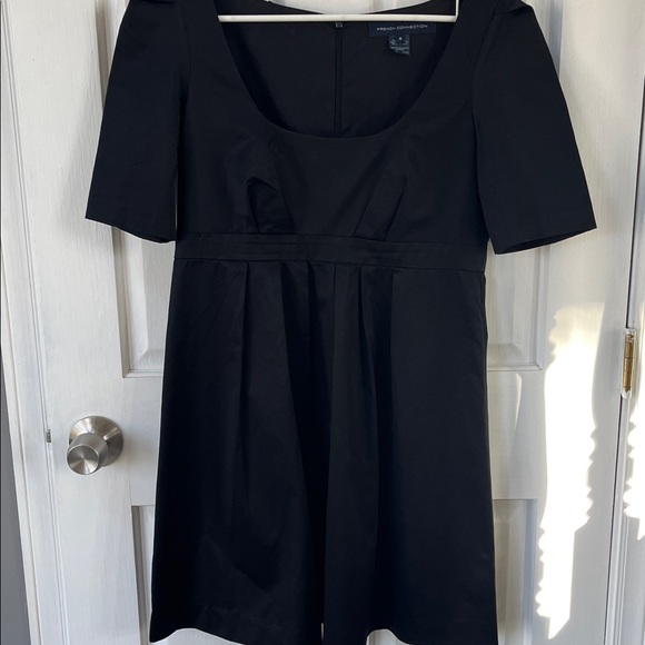 French Connection black scoop neck mini dress size 8 - Picture 4 of 15